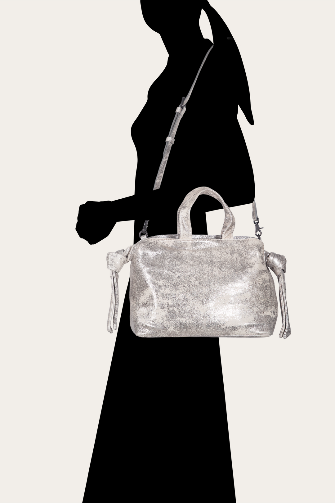 Frye Women's Nora Satchel Handbag / Cream Metallic