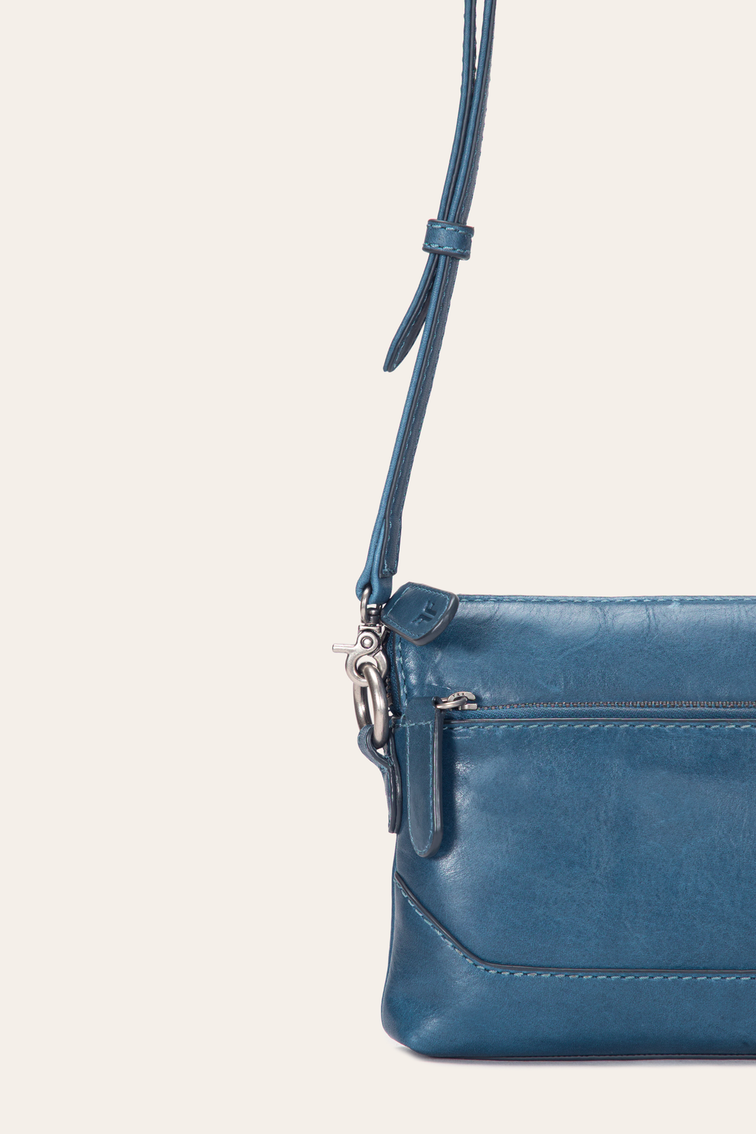 Frye Melissa Steel Crossbody Wristlet / Steel