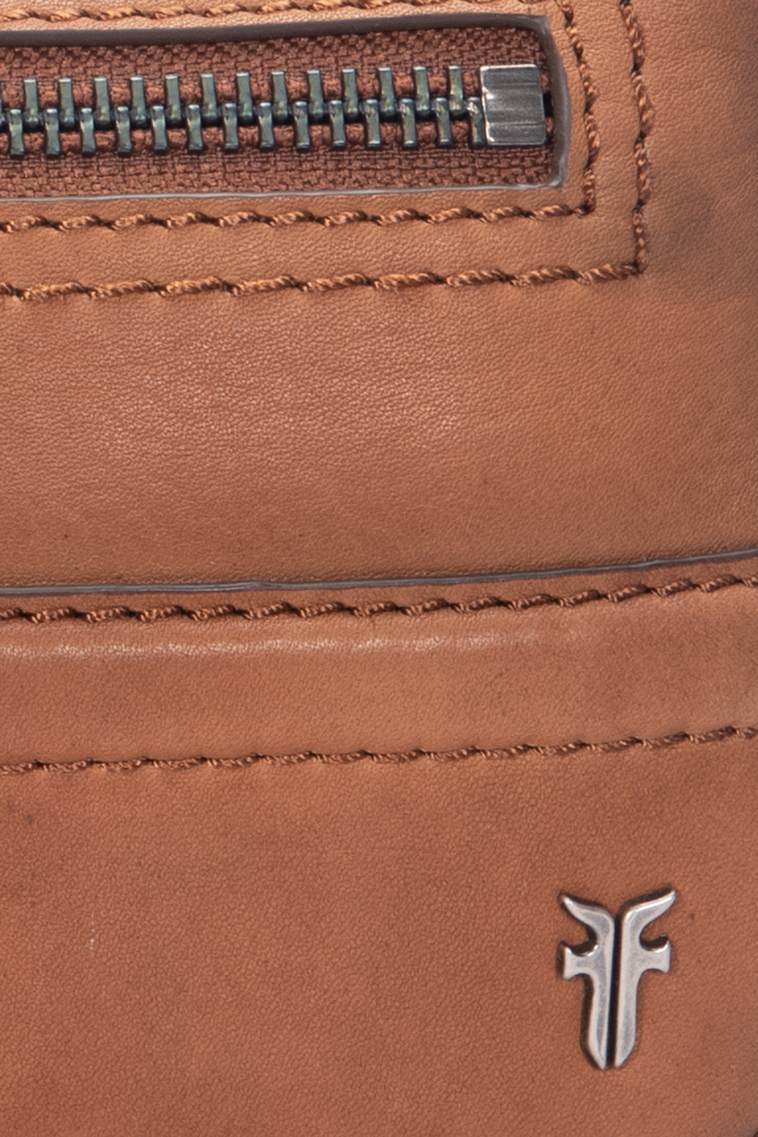 Frye Nash Cognac Dopp Kit / Cognac