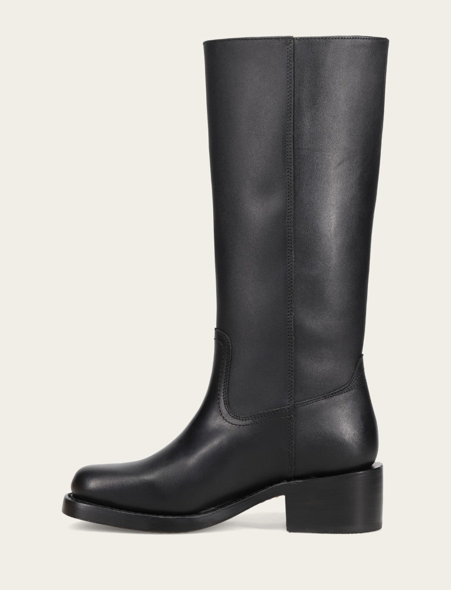 Frye Women's Black Campus 14L Boots / Black