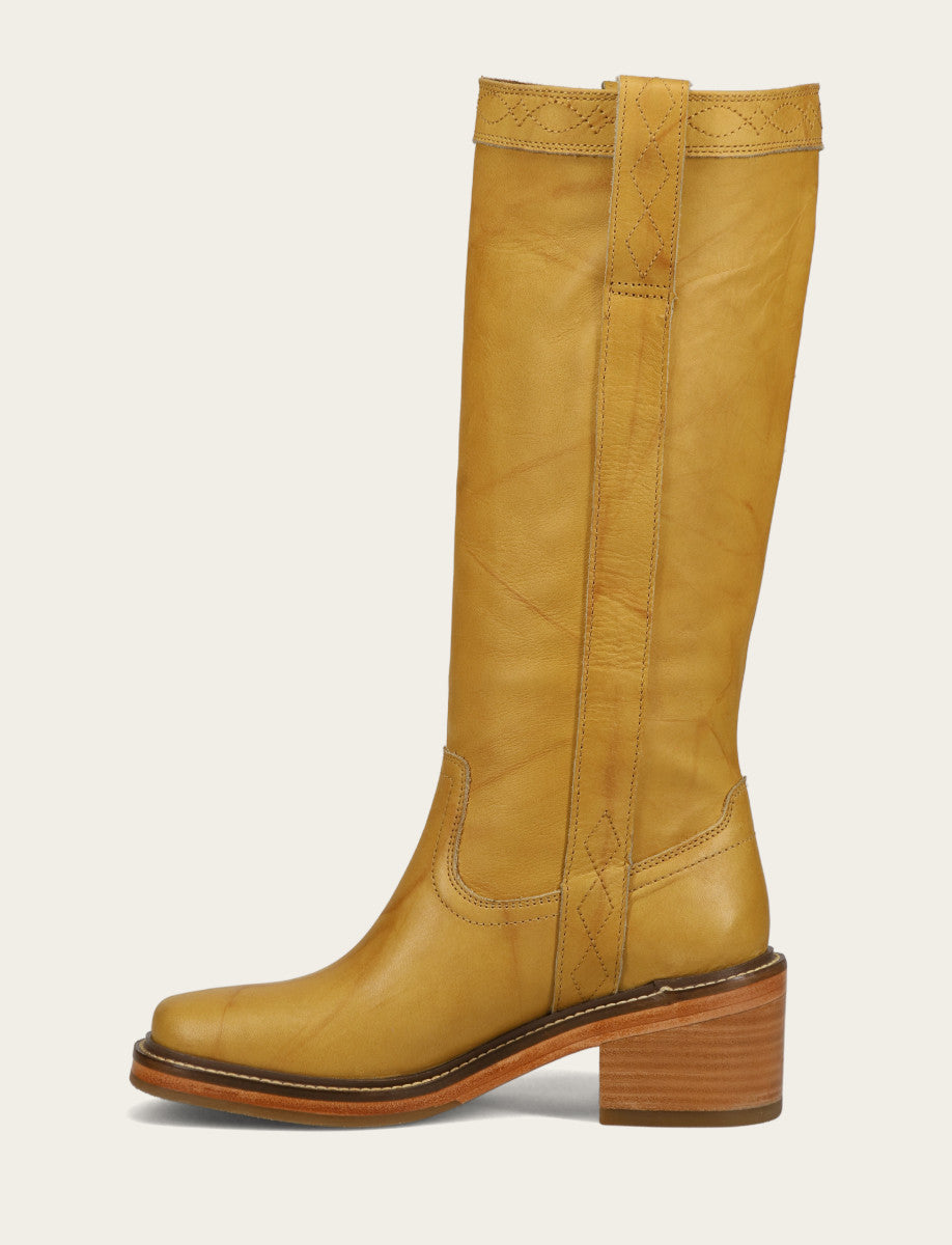 Frye Women's Banana Kate Pull On Boots / Banana