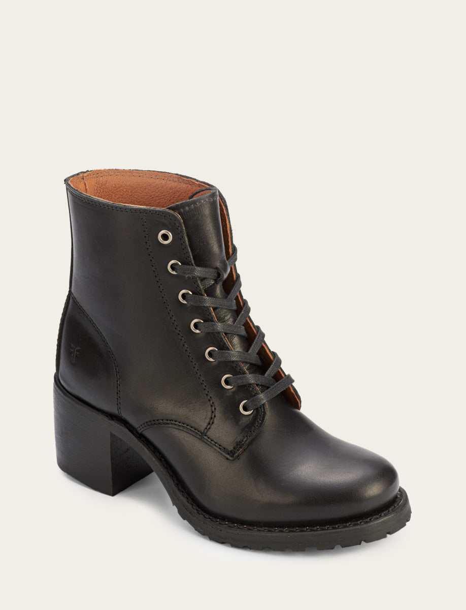 Frye Women's Black Sabrina 6G Lace Up Boots / Black