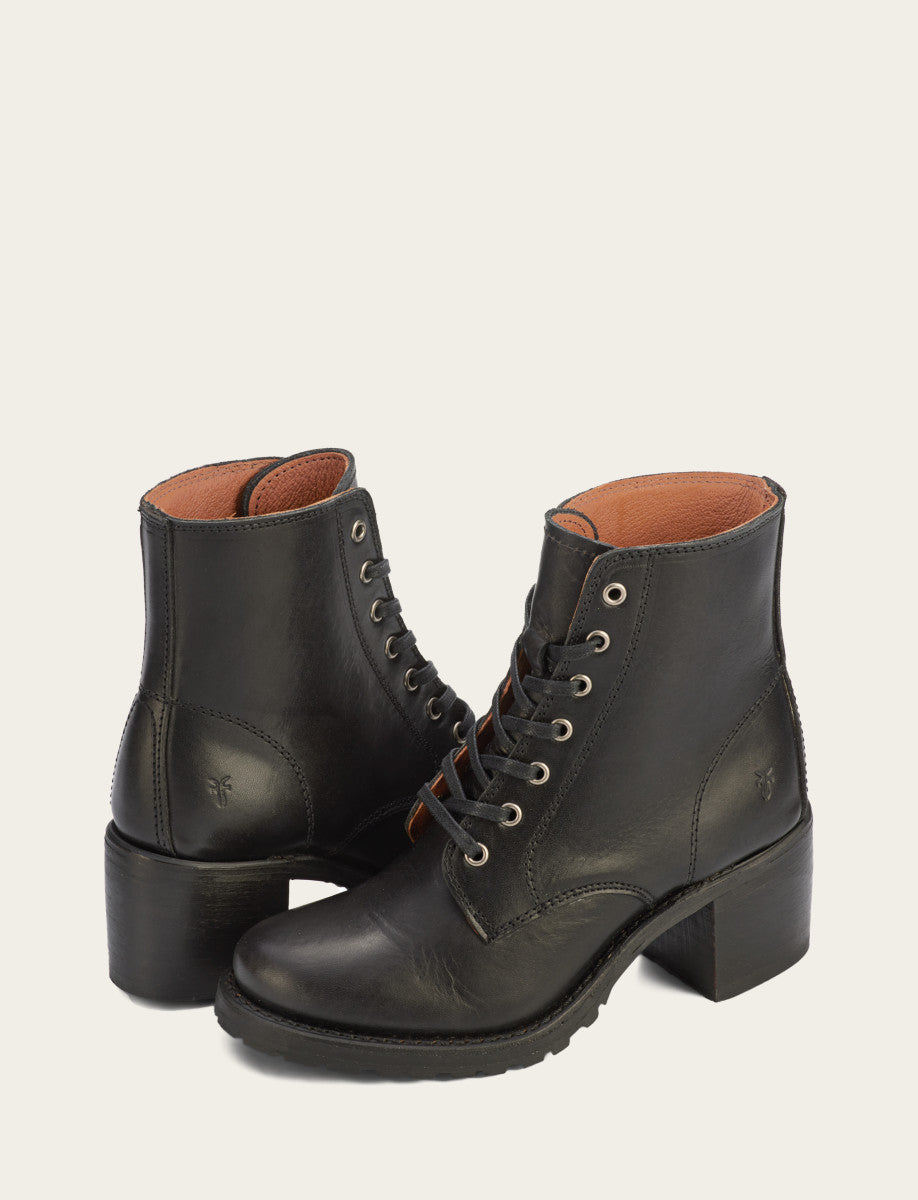 Frye Women's Black Sabrina 6G Lace Up Boots / Black
