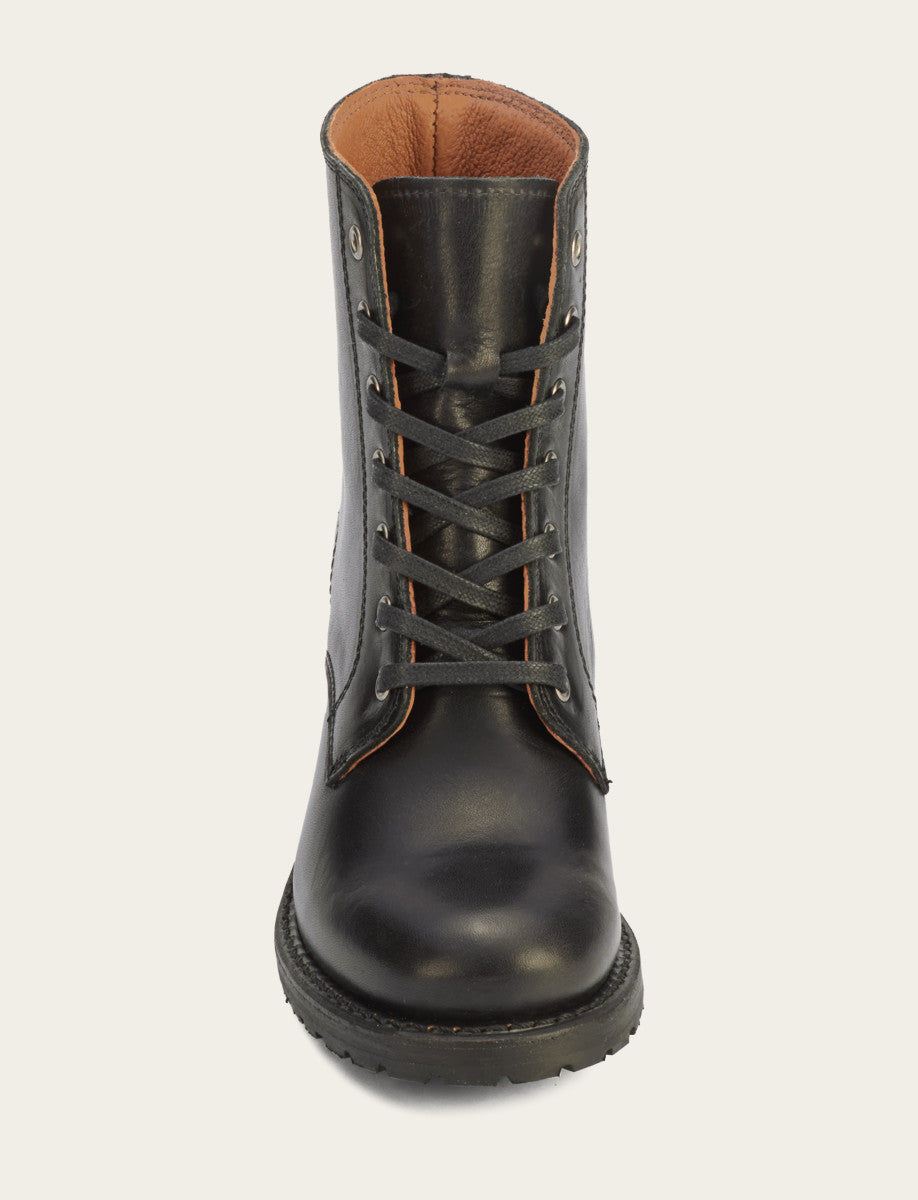 Frye Women's Black Sabrina 6G Lace Up Boots / Black