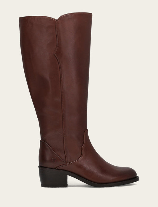 Frye Women's Saddle Carson 2 Piping Tall Wide Calf Boot / Saddle