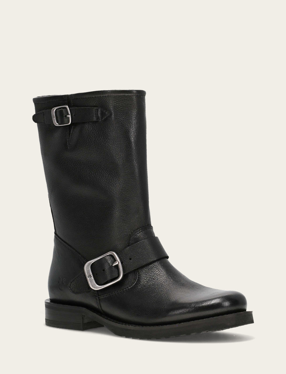 Frye Veronica Flex Short / Black