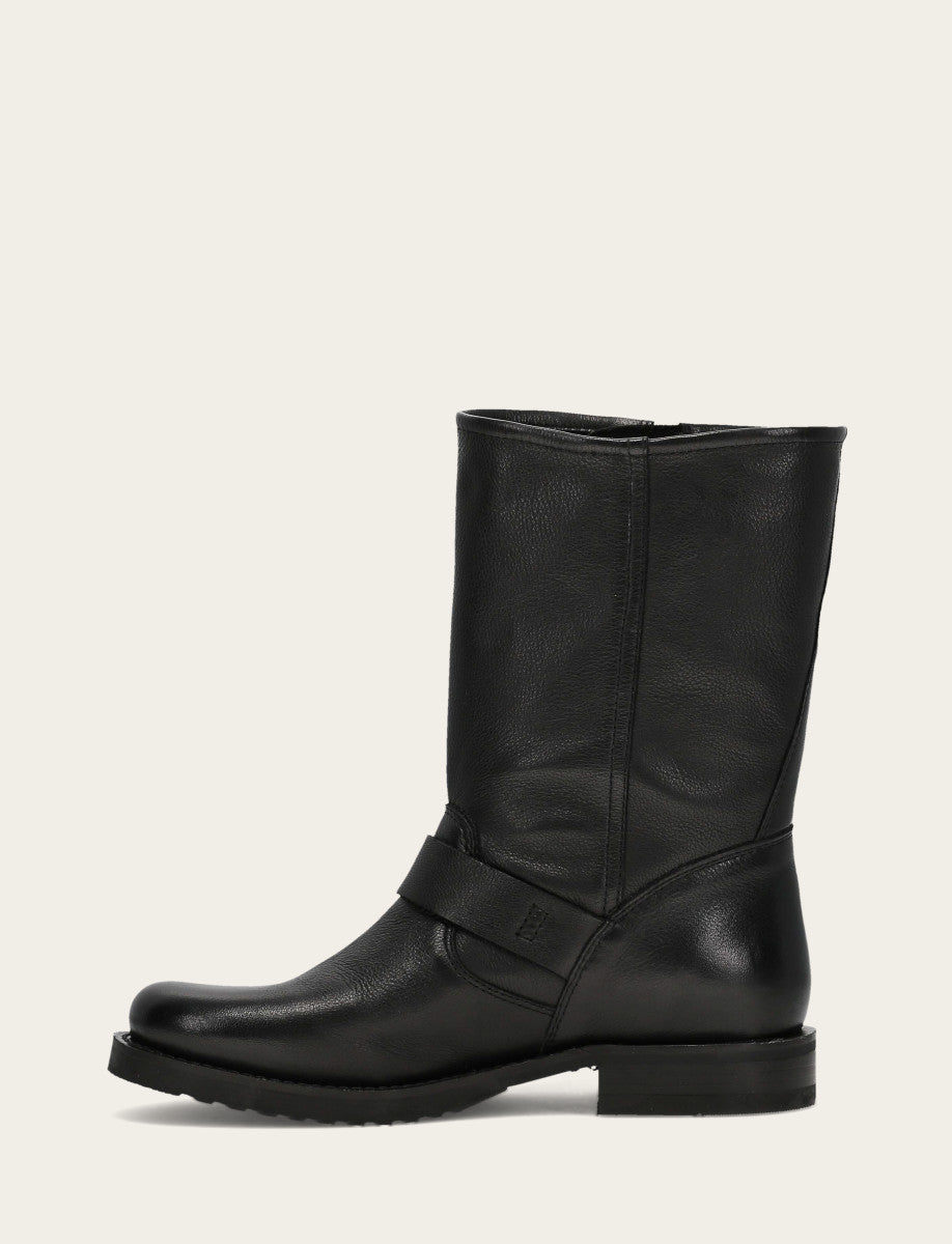Frye Veronica Flex Short / Black
