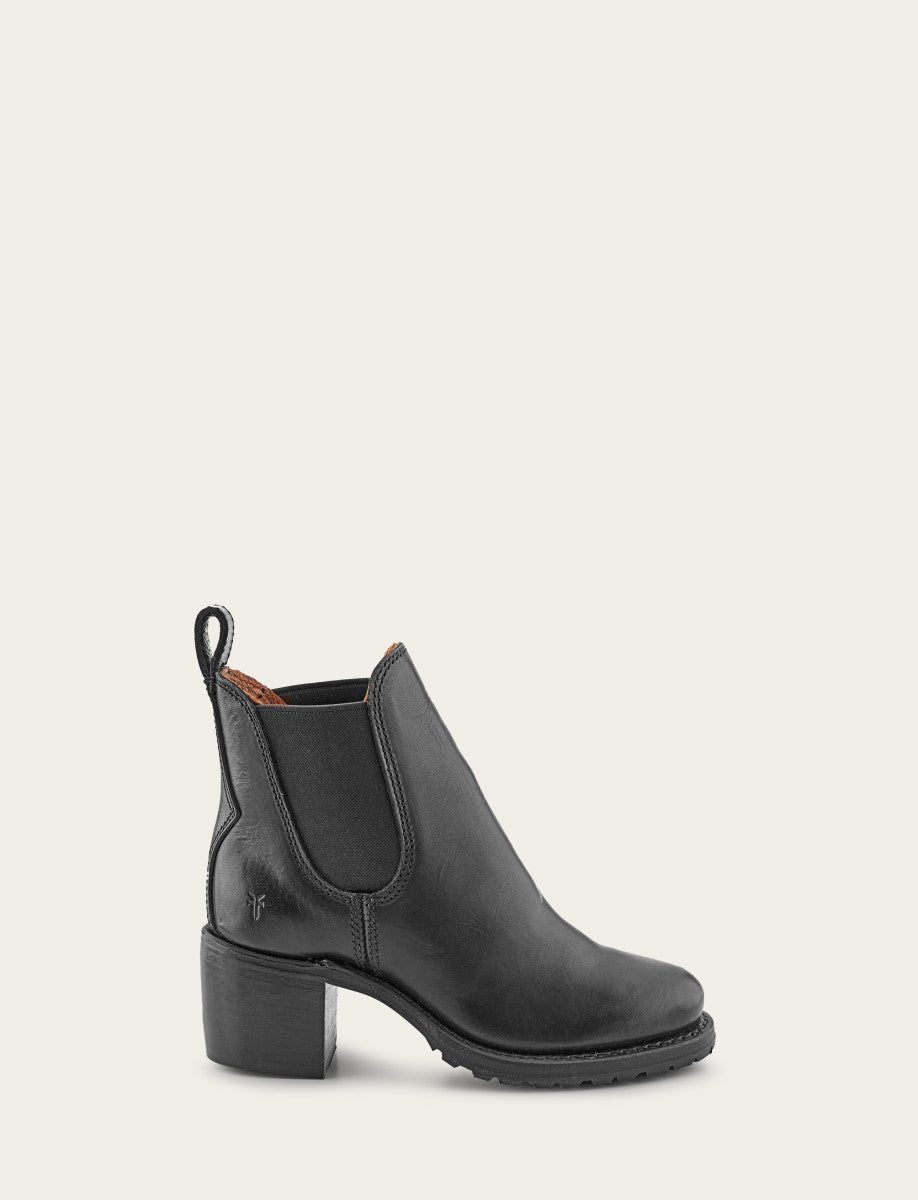 Frye Women's Black Sabrina Chelsea Boots / Black