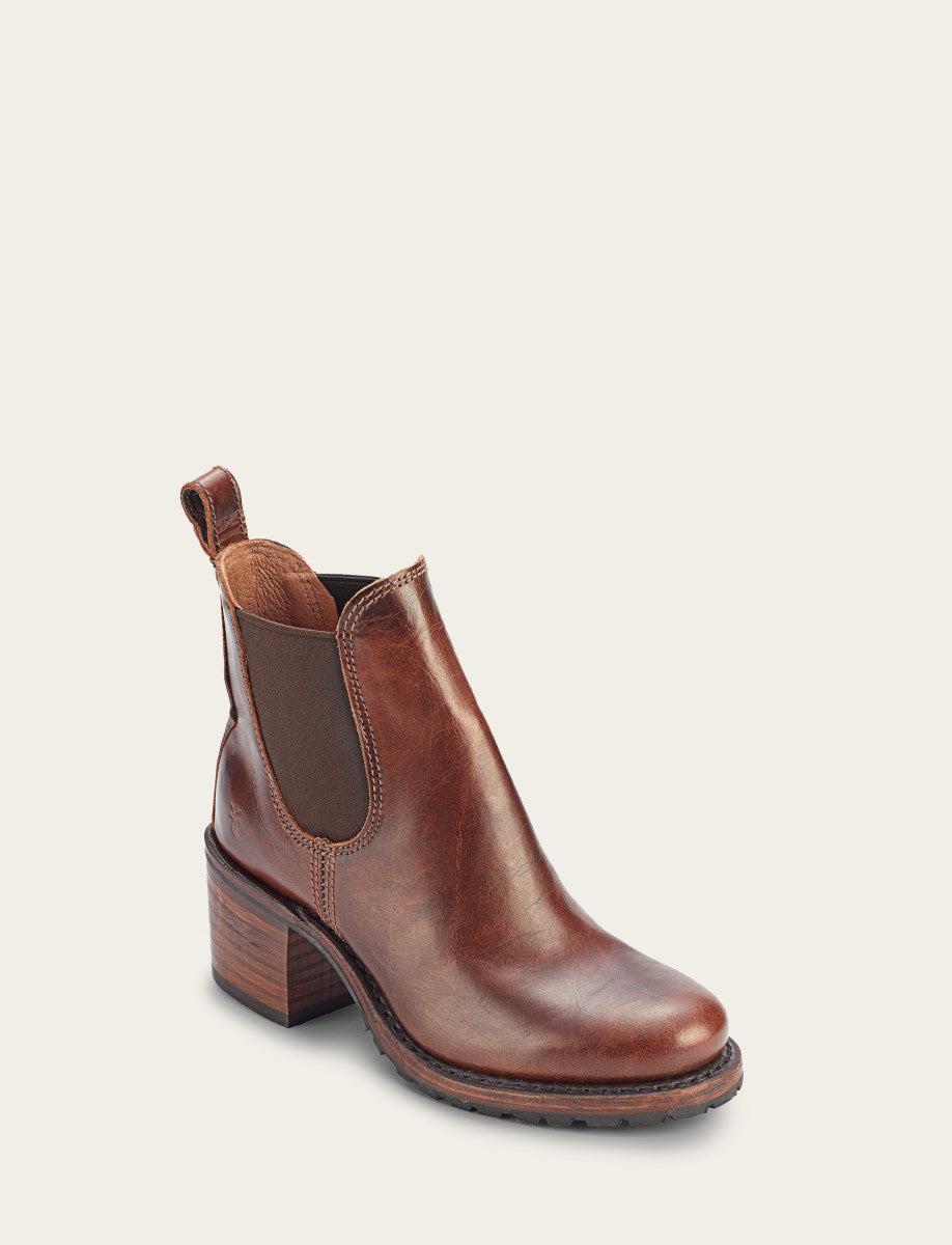 Frye Women's Cognac Sabrina Chelsea Boots / Cognac