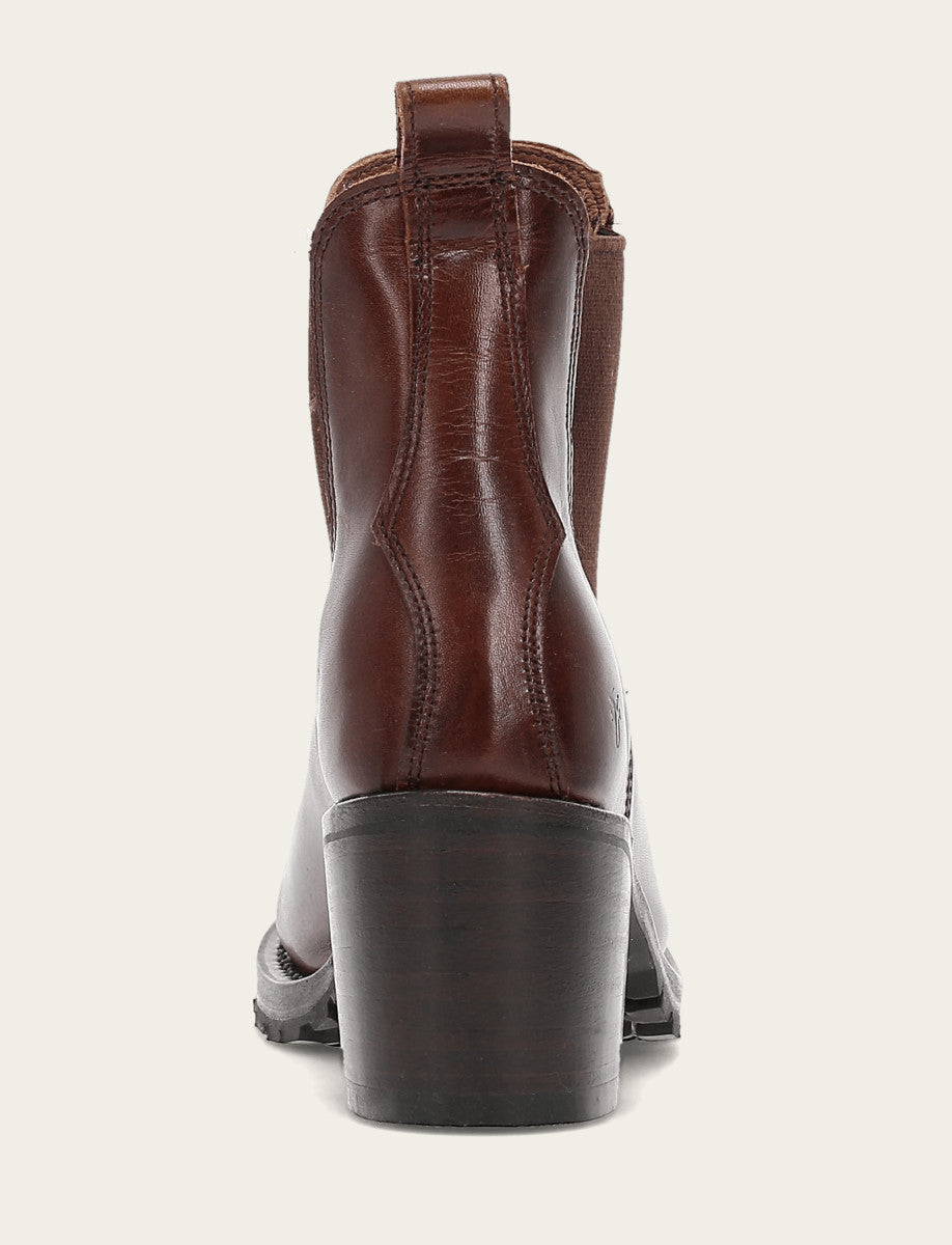 Frye Women's Cognac Sabrina Chelsea Boots / Cognac