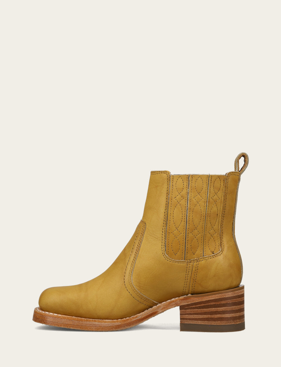 Frye Women's Banana Campus Chelsea Booties / Banana