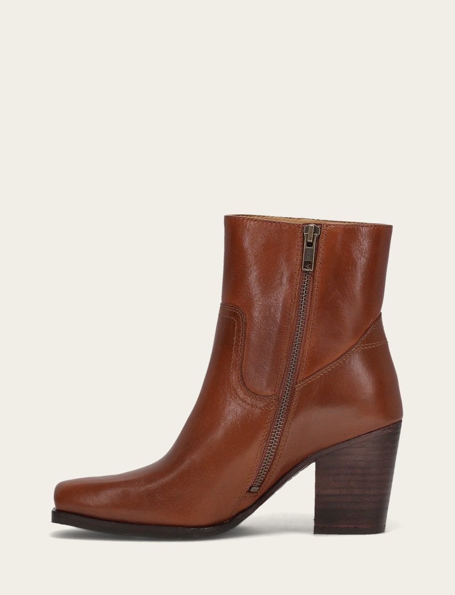 Frye Women's Cinnamon Shiloh Zip Booties / Cinnamon