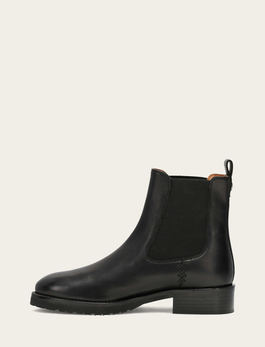 Frye Women's Black Melissa Lug Chelsea Boot / Black