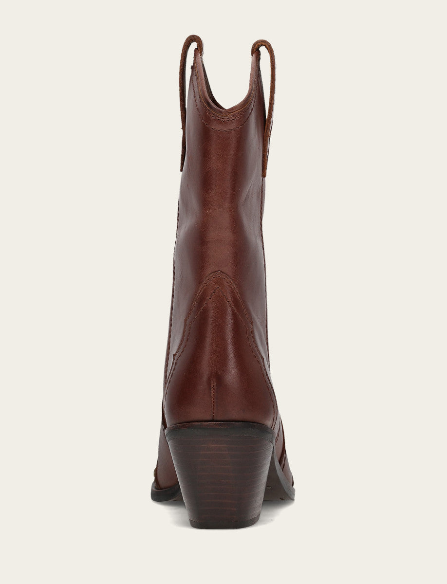 Frye Women's Saddle Sara Wingtip Stud Western Boots / Saddle