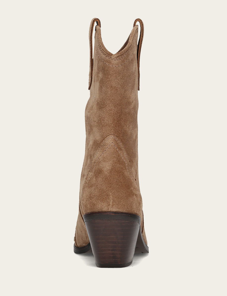 Frye Women's Almond Sara Wingtip Stud Boot / Almond
