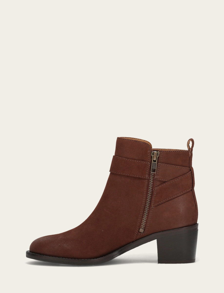 Frye Women's Brown Piper Booties / Brown