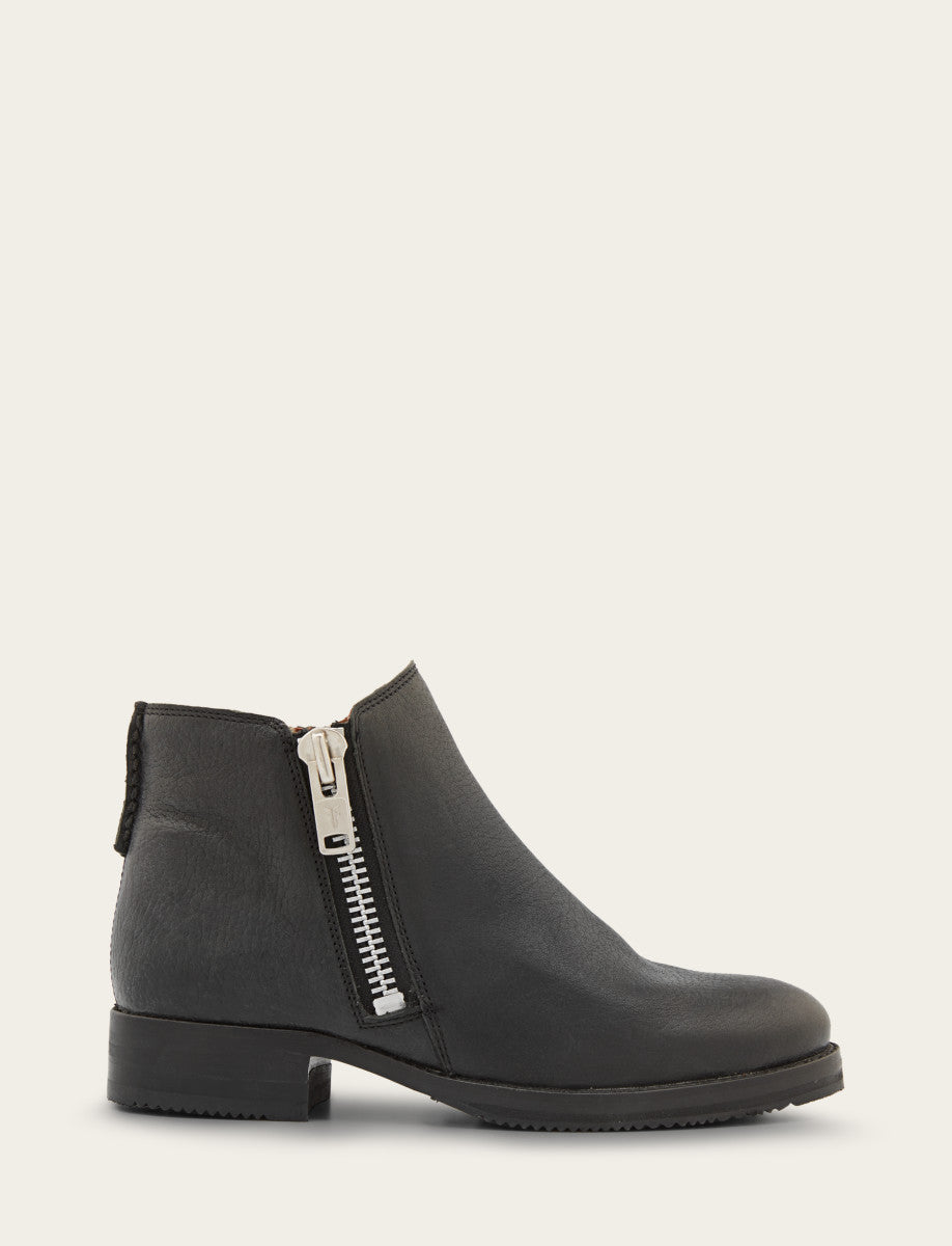 Frye Women's Black Madison Moto Shooties / Black