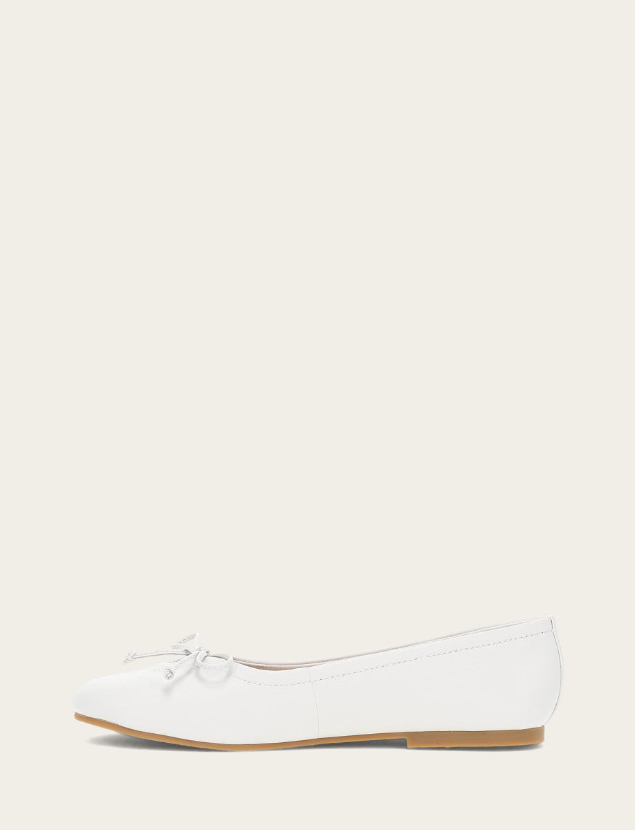 Frye Women's White Emma Ballet Flats / White