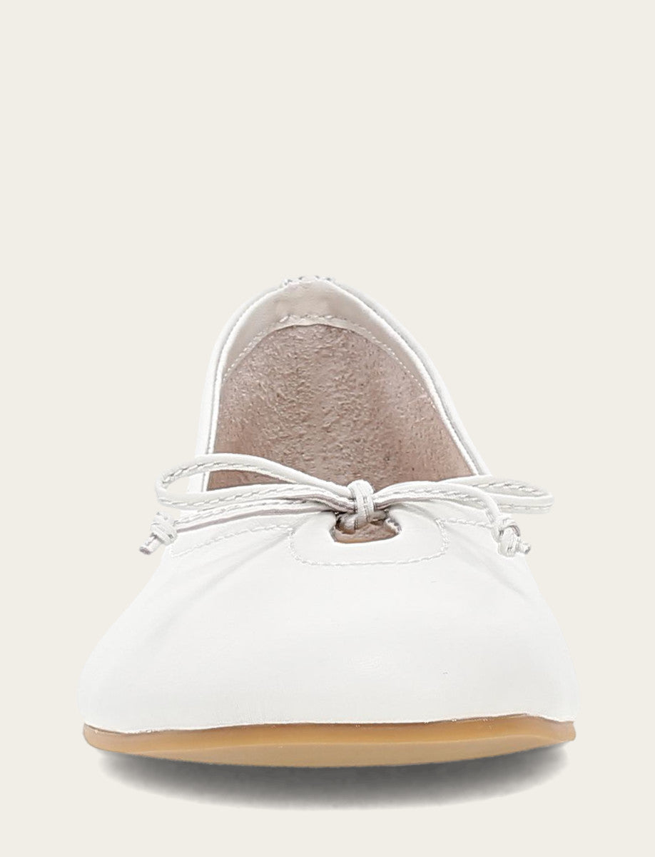 Frye Women's White Emma Ballet Flats / White