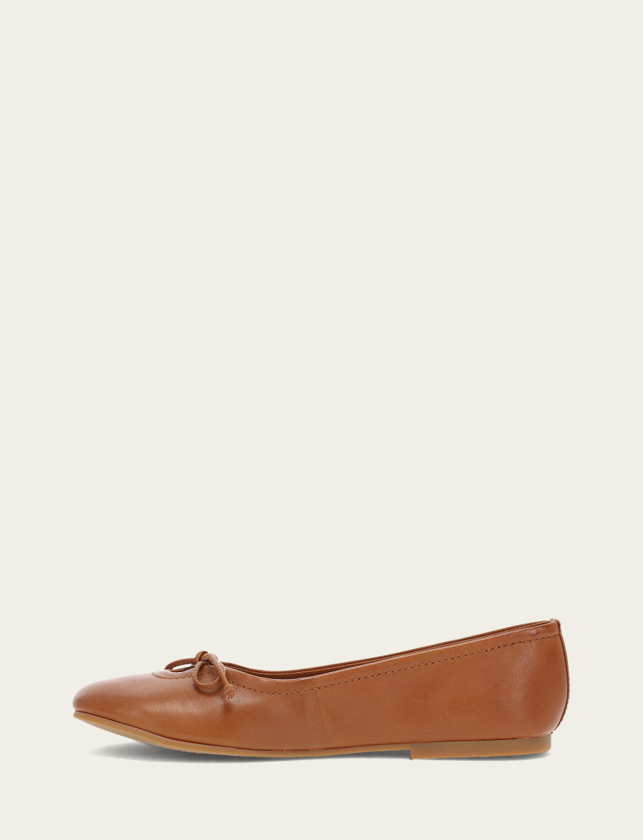 Frye Women's Dark Latte Emma Ballet Flats / Dark Latte