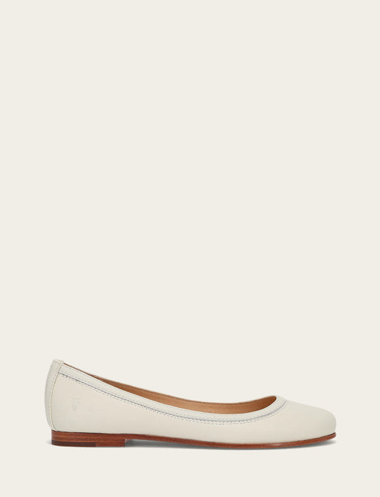 Frye Women's White Carson Ballet Flats / White
