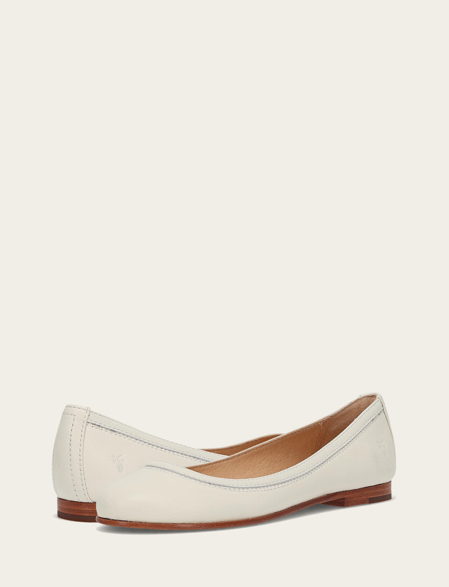 Frye Women's White Carson Ballet Flats / White