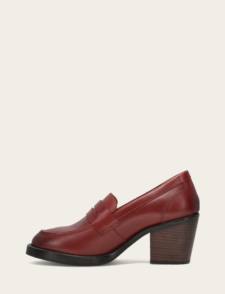 Frye Women's Cranberry Rylee Loafer / Cranberry