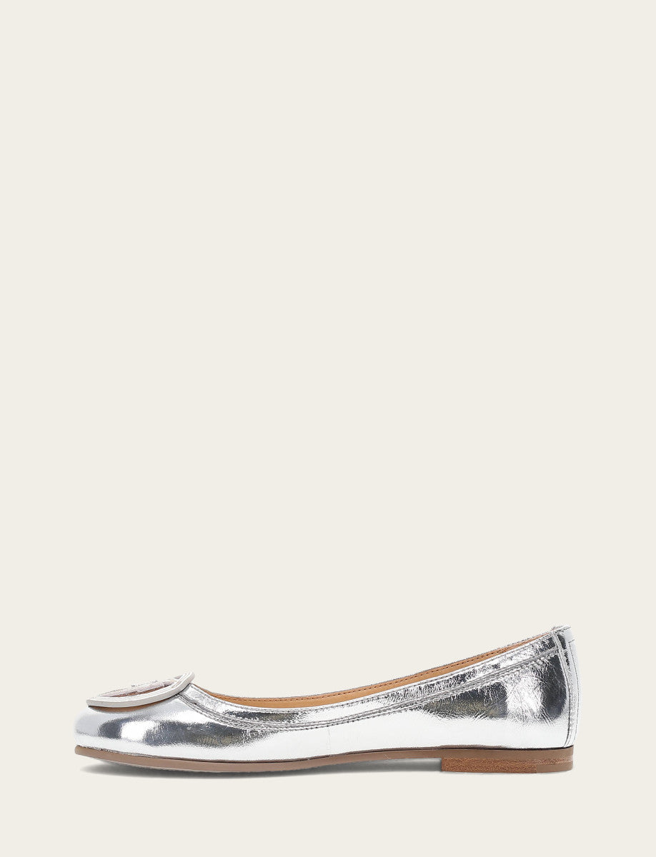 Frye Women's Silver Carson Logo Ballet Flats / Silver