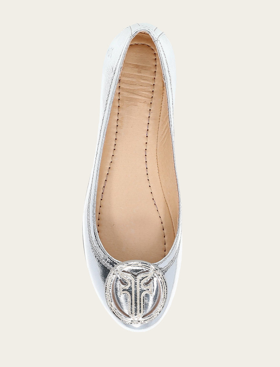 Frye Women's Silver Carson Logo Ballet Flats / Silver