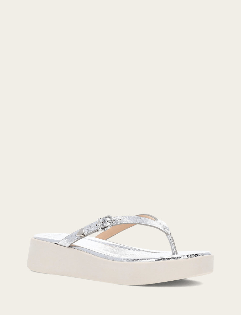 Frye Women's Silver Maya Buckle Thong Sandals / Silver