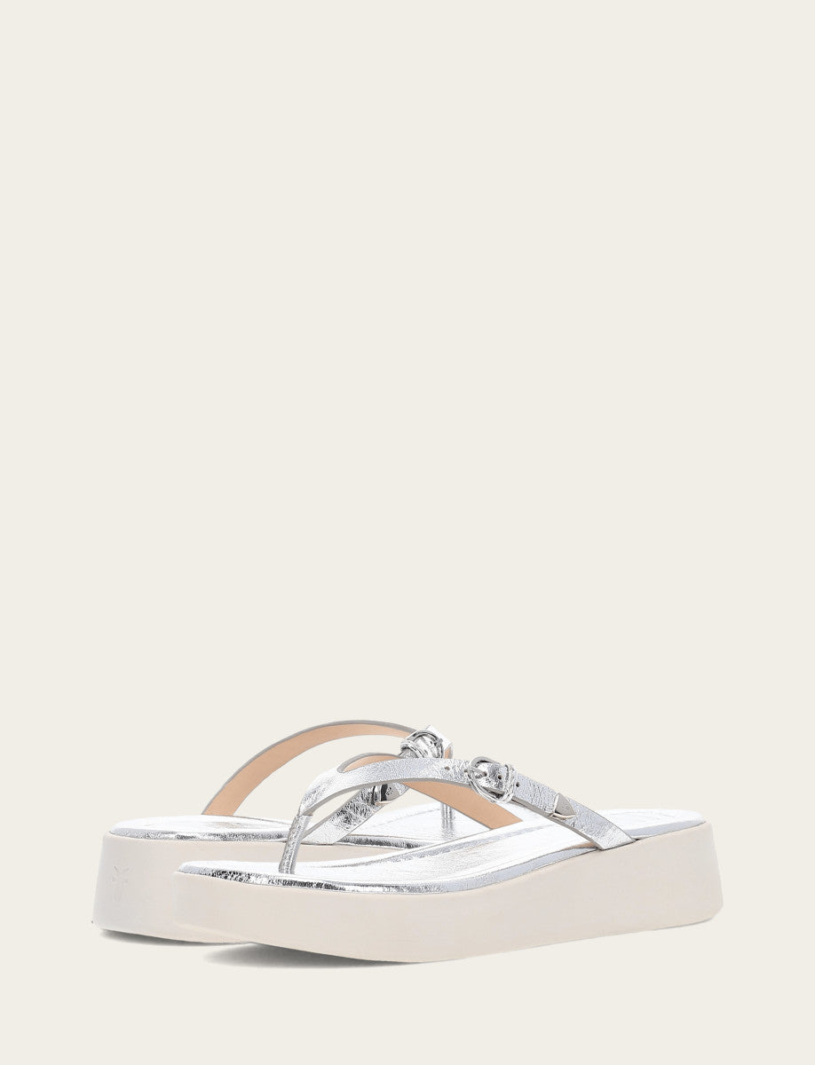 Frye Women's Silver Maya Buckle Thong Sandals / Silver