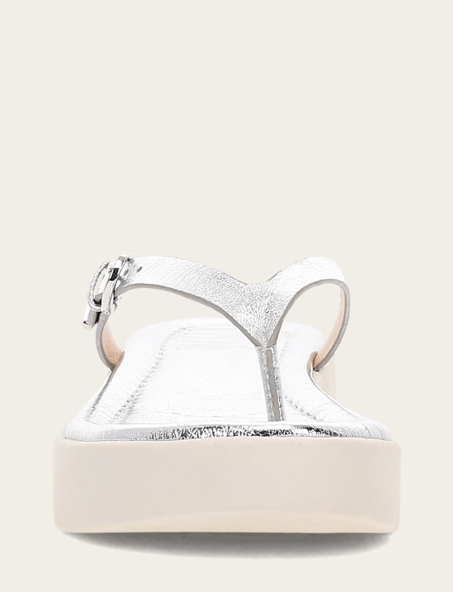 Frye Women's Silver Maya Buckle Thong Sandals / Silver
