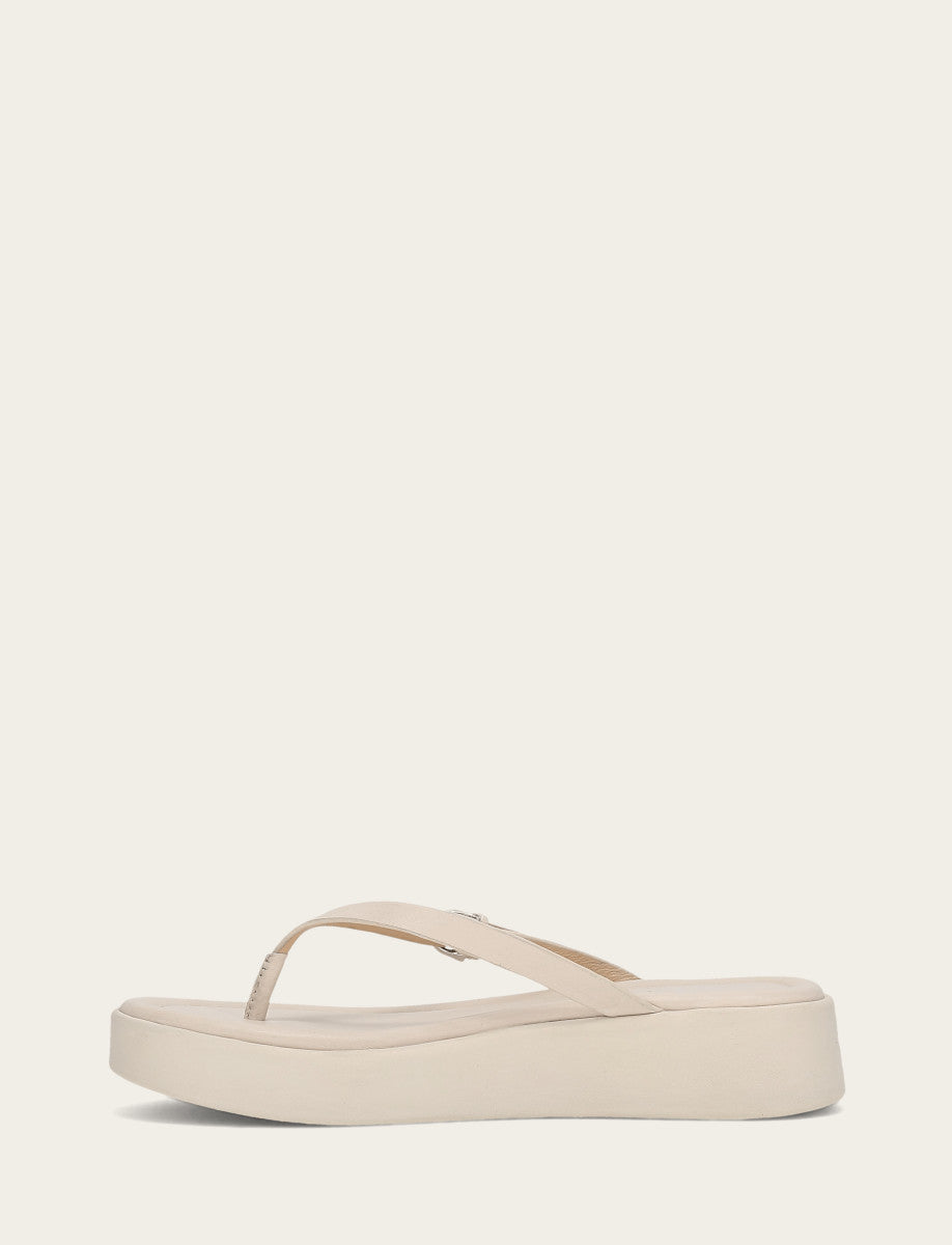 Frye Women's Ivory Maya Buckle Thong Sandals / Ivory