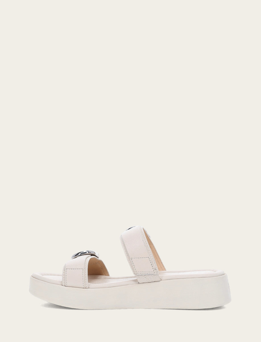 Frye Women's Ivory Maya Buckle Sandals / Ivory