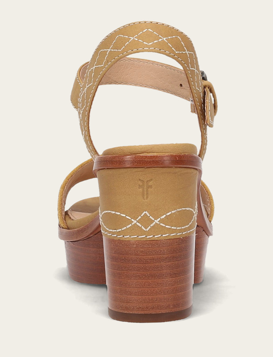 Frye Women’s Banana Pipa Woodstock Sandals / Banana