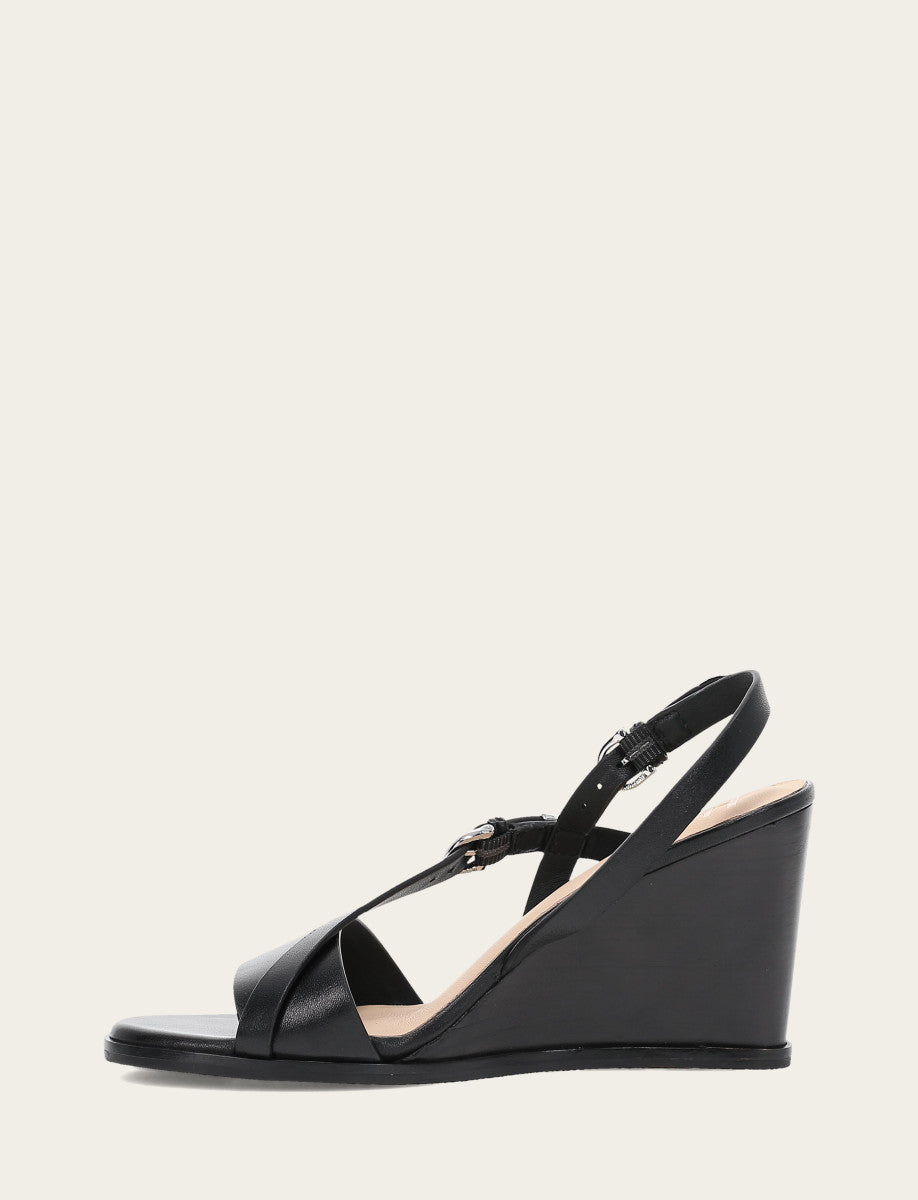 Frye Women's Black Rachel Buckle Sandals / Black