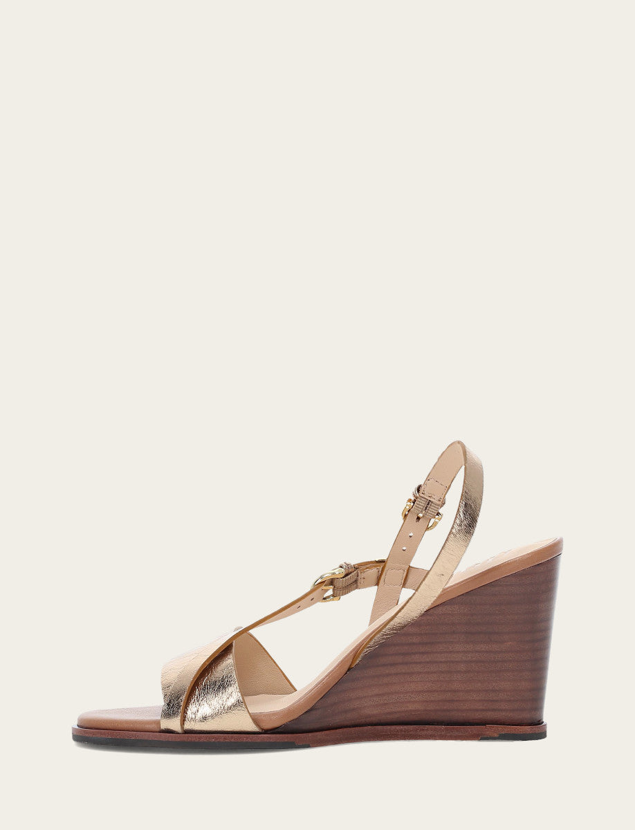 Frye Women's Dark Gold Rachel Buckle Sandals / Dark Gold