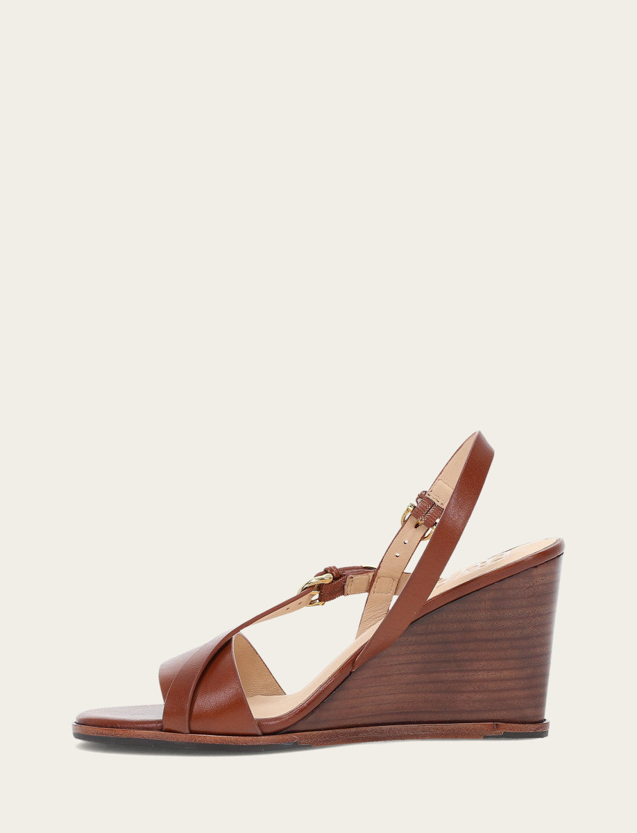 Frye Women's Cinnamon Rachel Buckle Sandals / Cinnamon