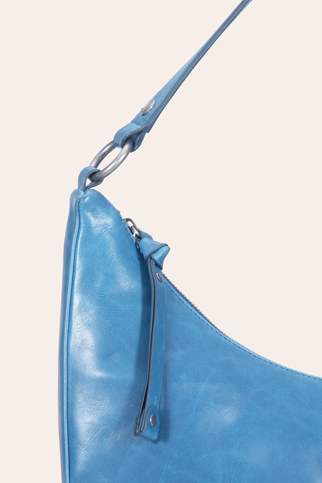 Frye Women's Melissa Crescent Hobo Handbag / Ink