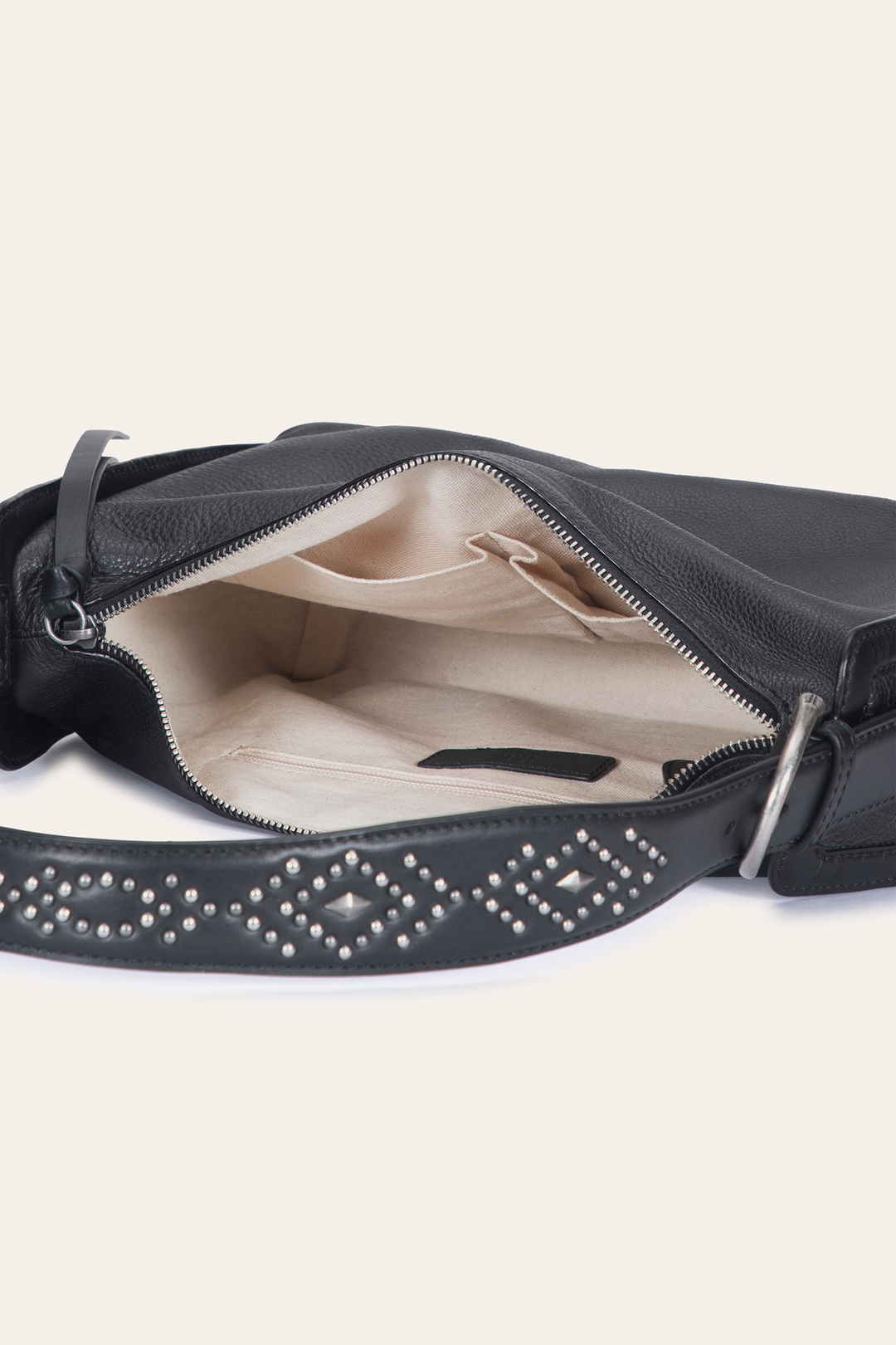 Frye Women's Black Carla Studded Shoulder Bag / Black