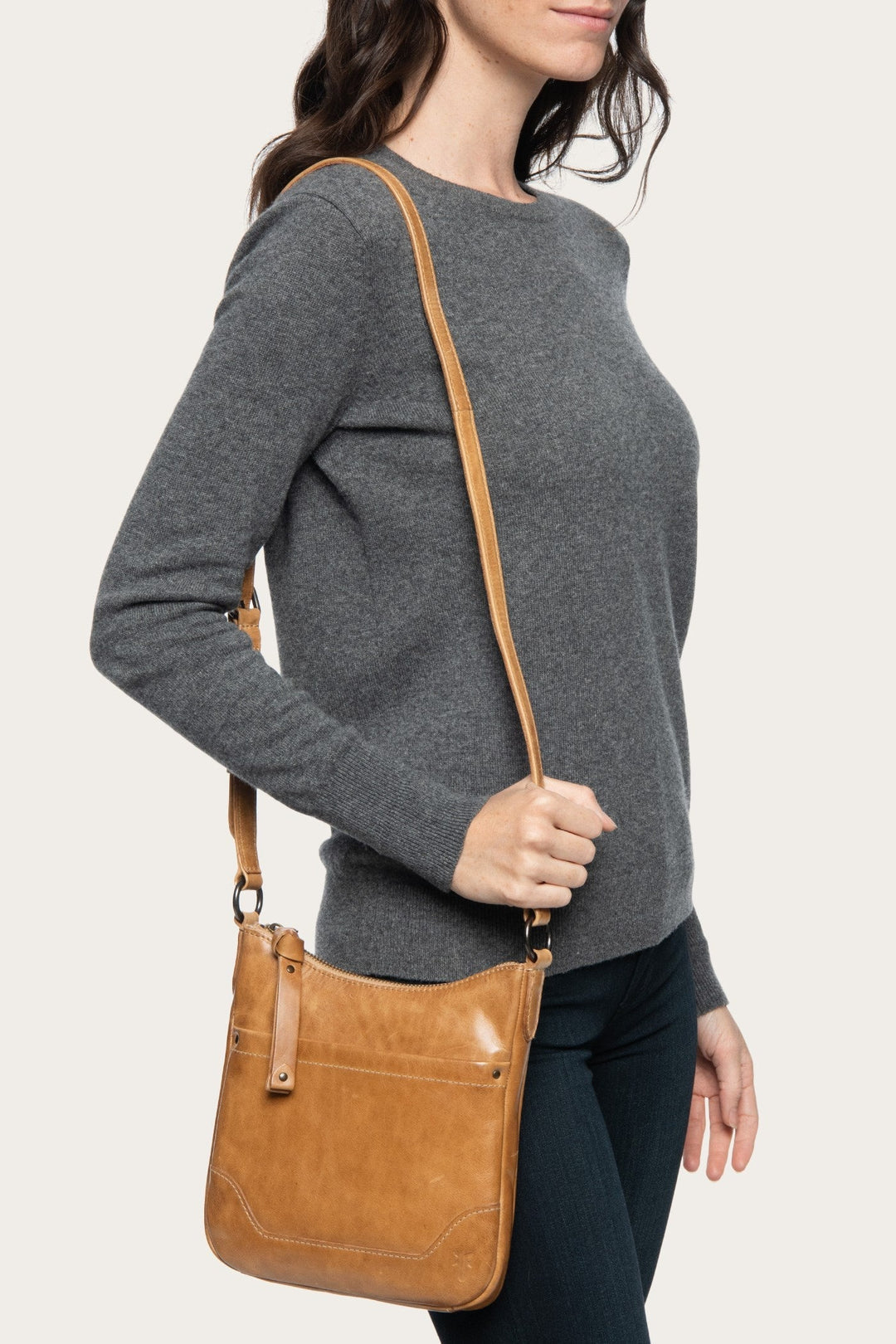 Frye Melissa Beige Swing Pack / Beige