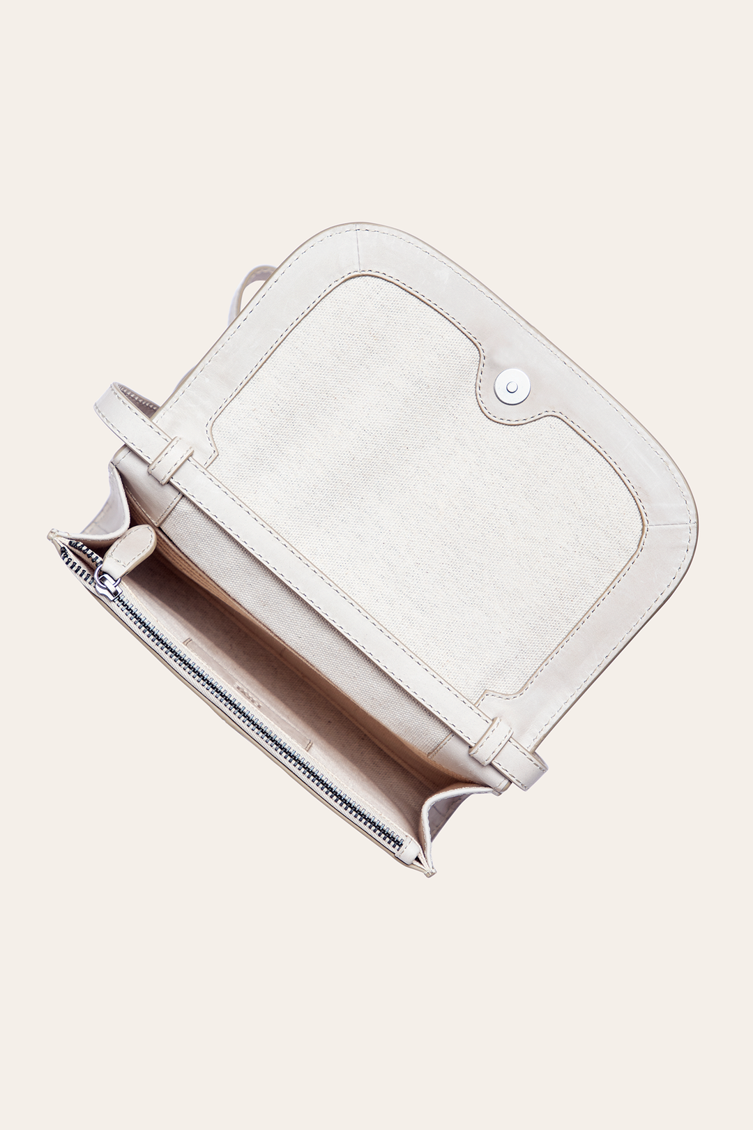 Frye Sara Oat Wallet Crossbody / Oat