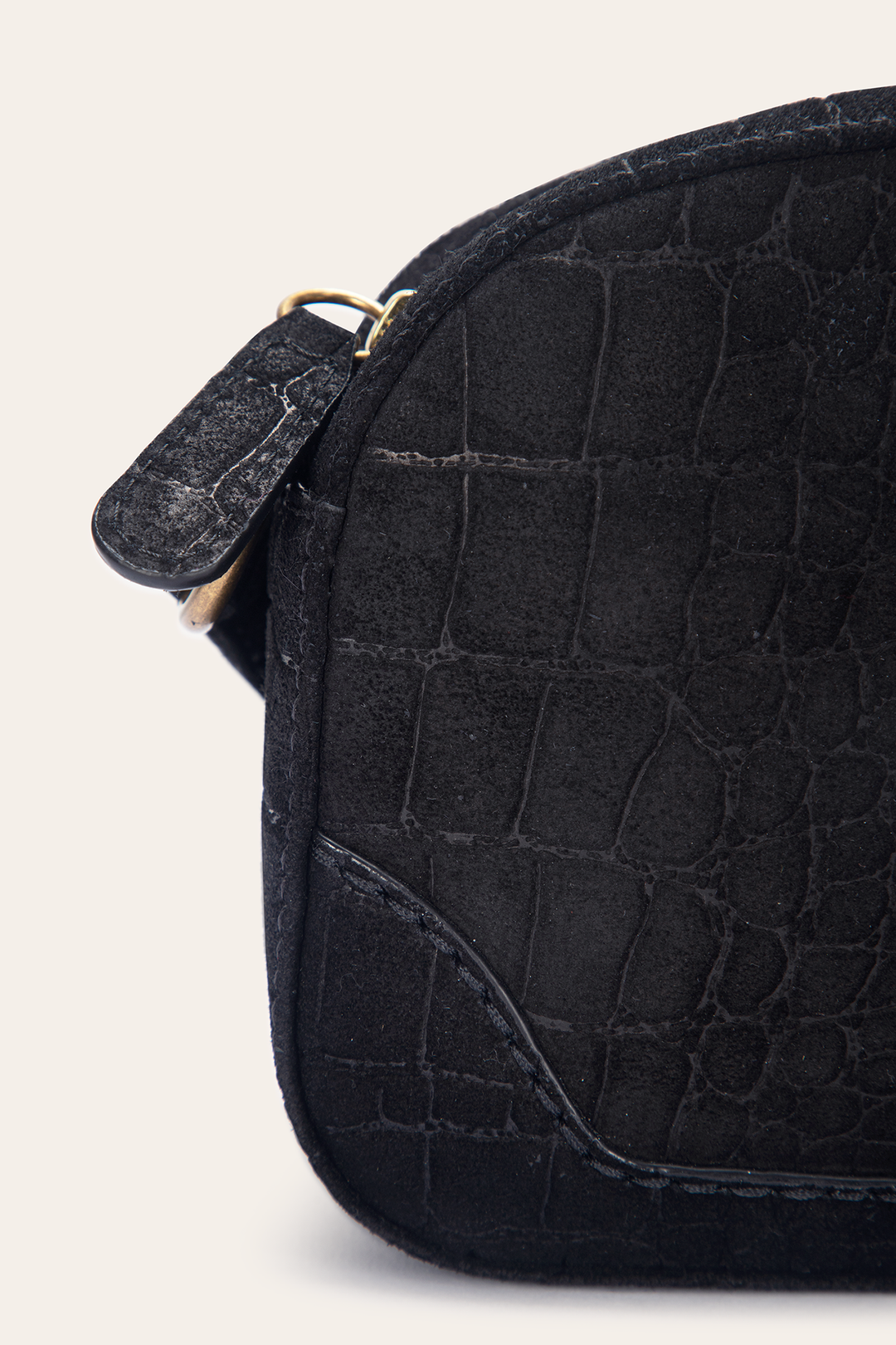 Frye Melissa Black Sueded Croco Camera / Black