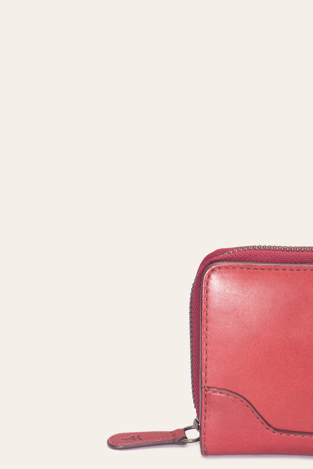 Frye Melissa Burgundy Small Zip Around / Burgundy