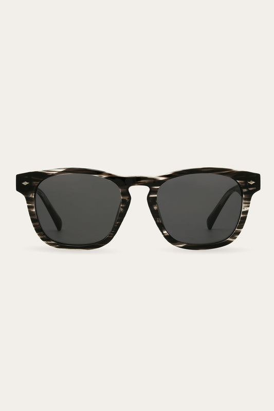 Frye Billie Charcoal Sunglasses / Charcoal