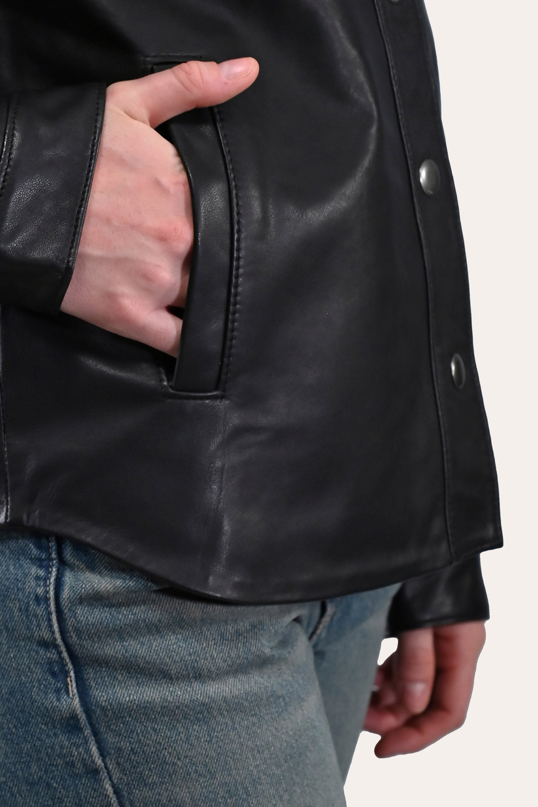 Frye Women’s Black Obadiah Leather Shacket / Black