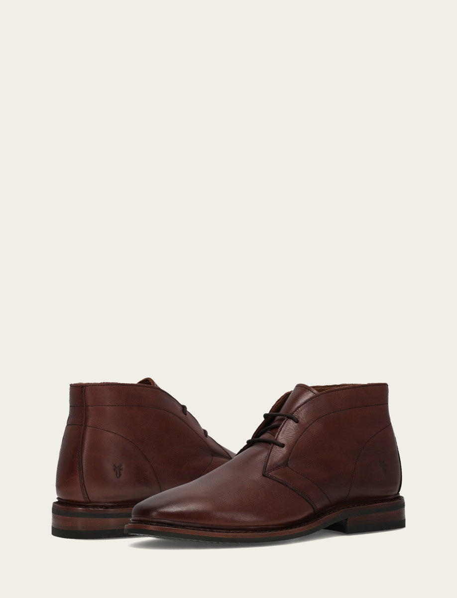 Frye Men’s Brown Oiled Leather Paul Chukka Boots / Brown