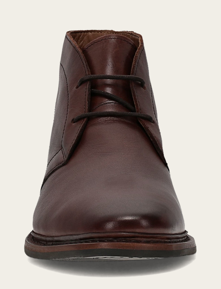 Frye Men’s Brown Oiled Leather Paul Chukka Boots / Brown