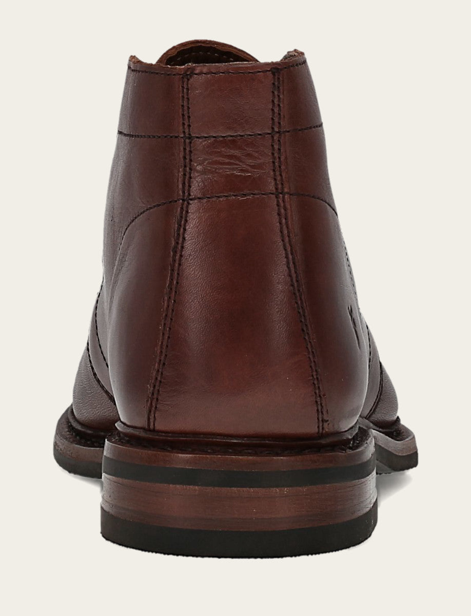 Frye Men’s Brown Oiled Leather Paul Chukka Boots / Brown
