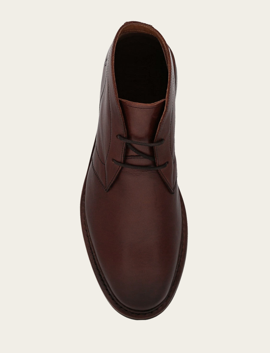 Frye Men’s Brown Oiled Leather Paul Chukka Boots / Brown